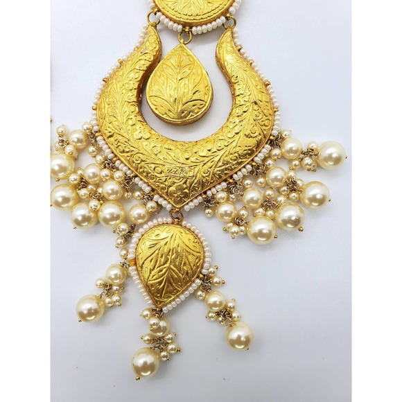 22kt Yellow Gold Kundan Polki Earring - Picture 7 of 7